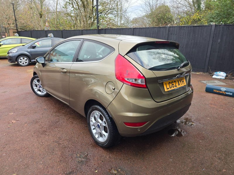 FORD FIESTA